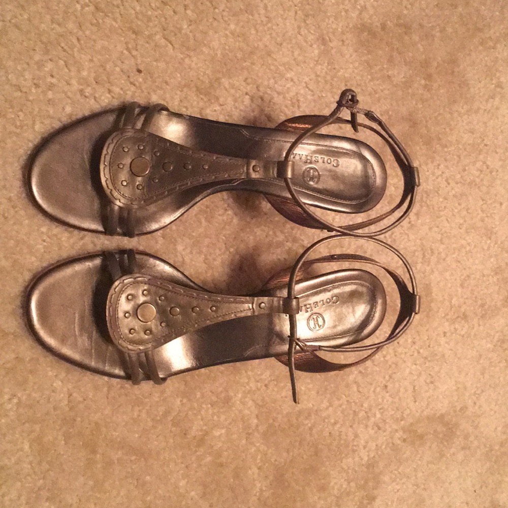 Shoes - Picture 1 of 4